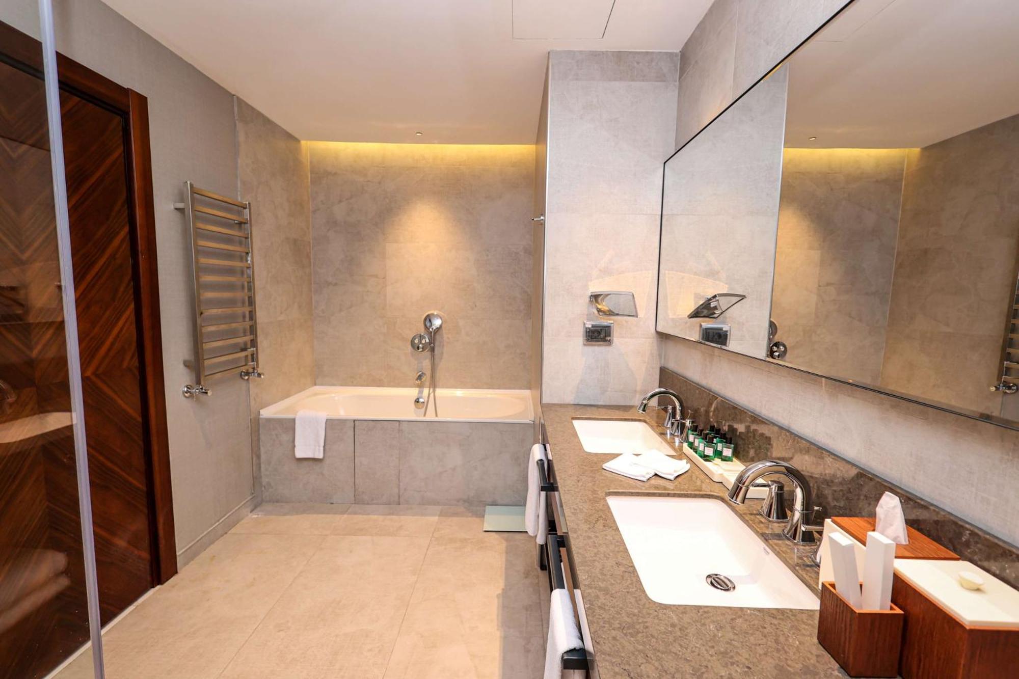 Hilton Garden Inn Samarkand Afrosiyob Экстерьер фото
